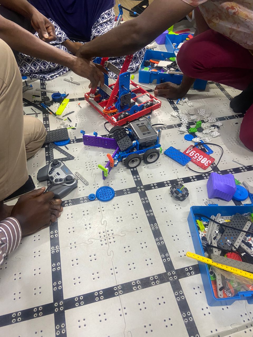 robotics-training-dch-academy.jpg